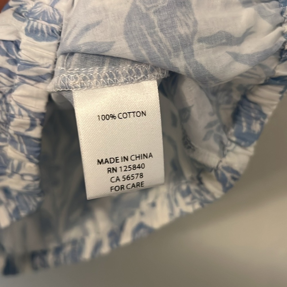 Floral Blue and White Women's Top - Picture 3 of 4